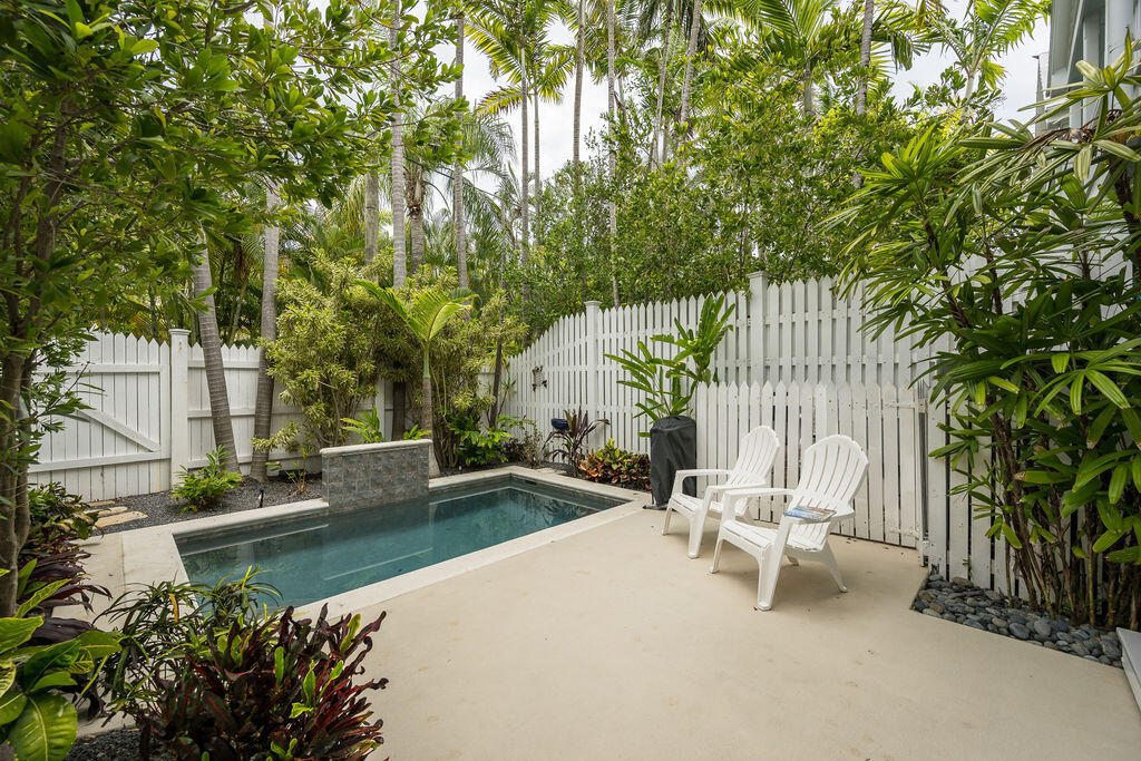 809 Washington Street Unit: 102