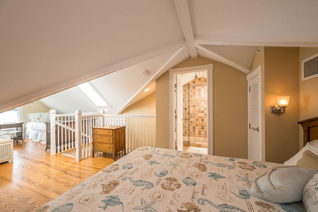 809 Washington Street Unit: 102