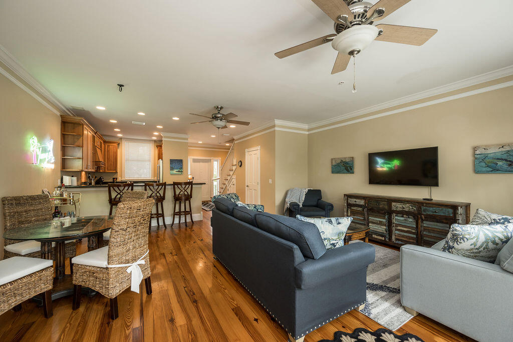 809 Washington Street Unit: 102