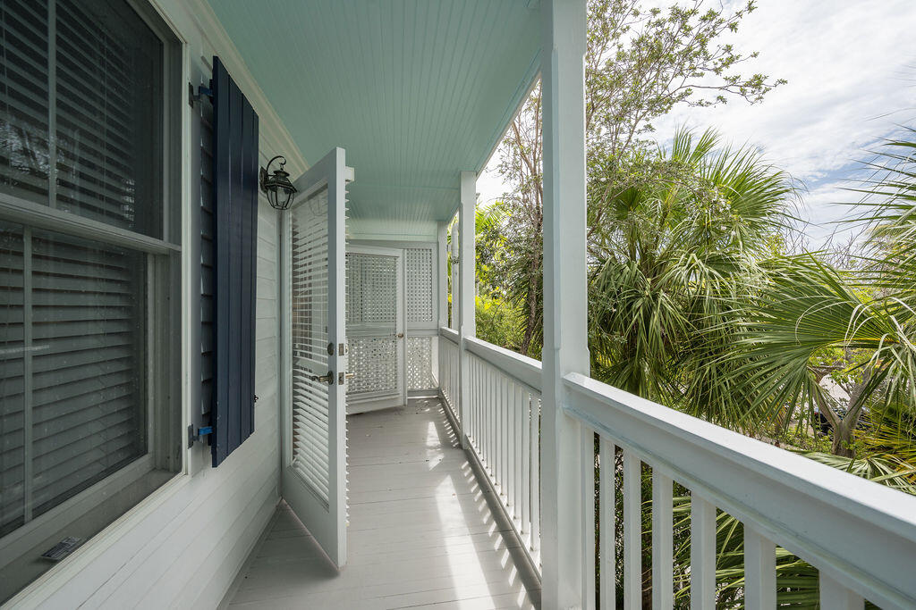 809 Washington Street Unit: 102