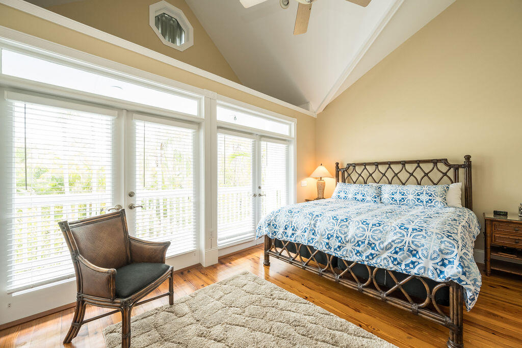 809 Washington Street Unit: 102