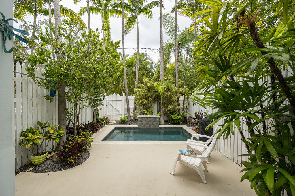 809 Washington Street Unit: 102