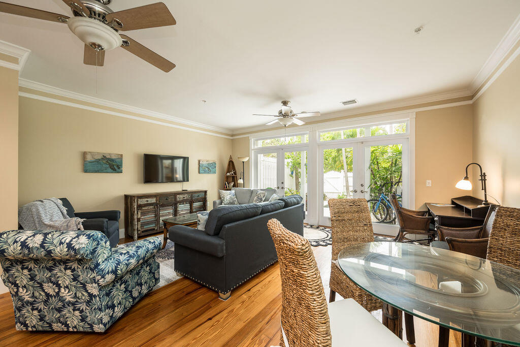 809 Washington Street Unit: 102