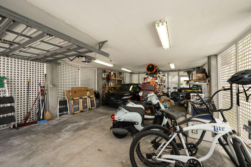 3029 N Roosevelt Boulevard Unit: 15