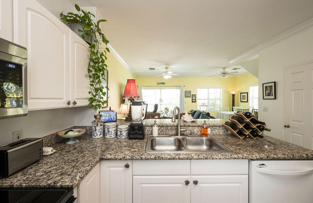 3029 N Roosevelt Boulevard Unit: 15