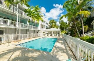 3029 N Roosevelt Boulevard Unit: 15