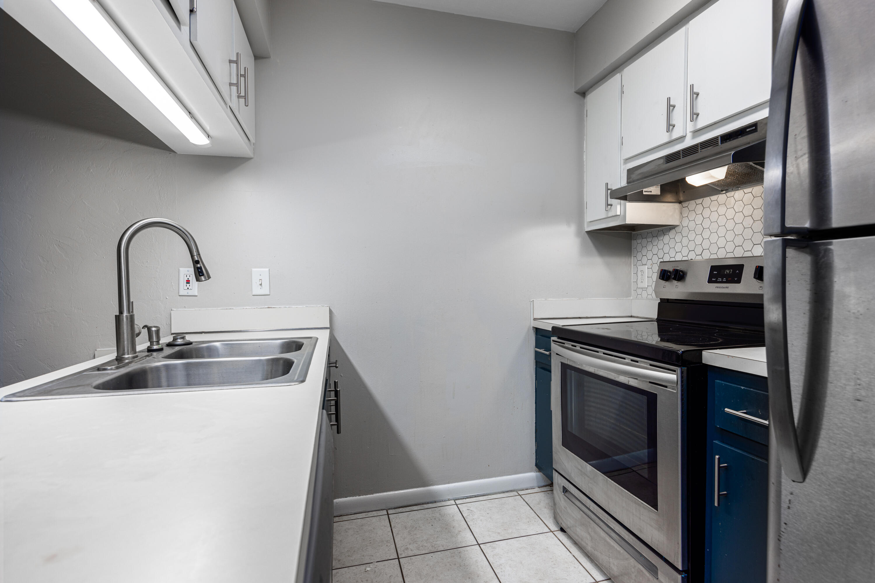 1923 NW 23rd Boulevard Unit: 216