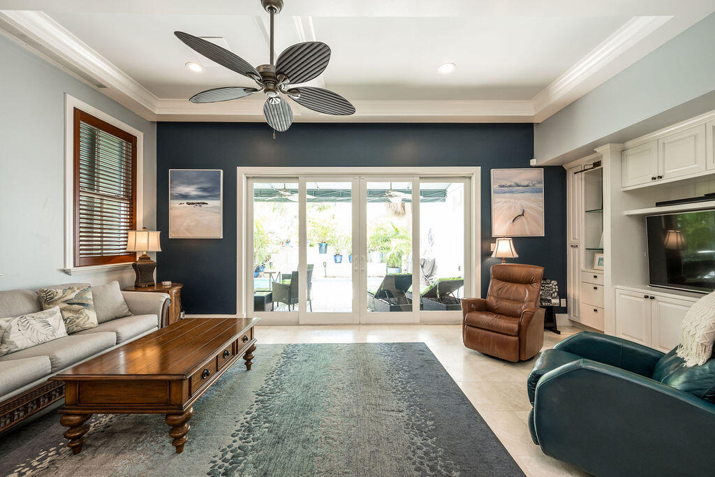 1514 Petronia Street