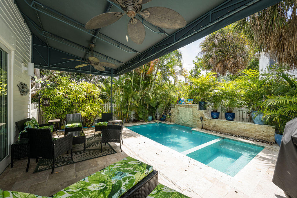 1514 Petronia Street