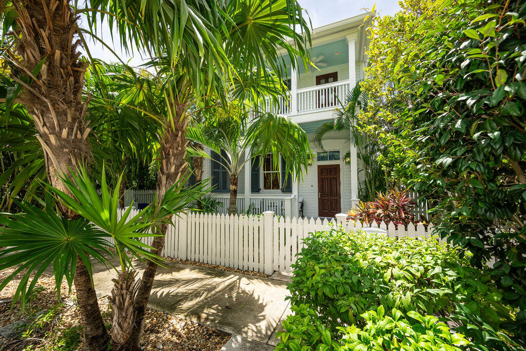 1514 Petronia Street