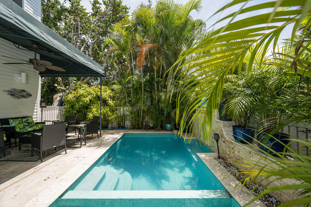 1514 Petronia Street