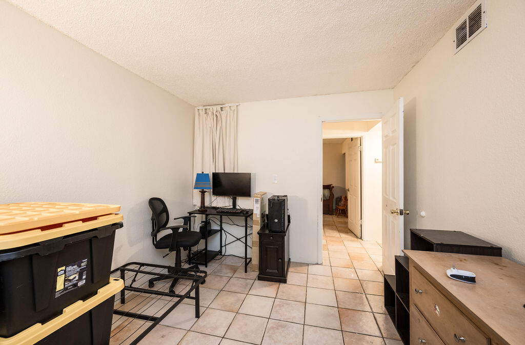 3930 S Roosevelt Boulevard Unit: E103