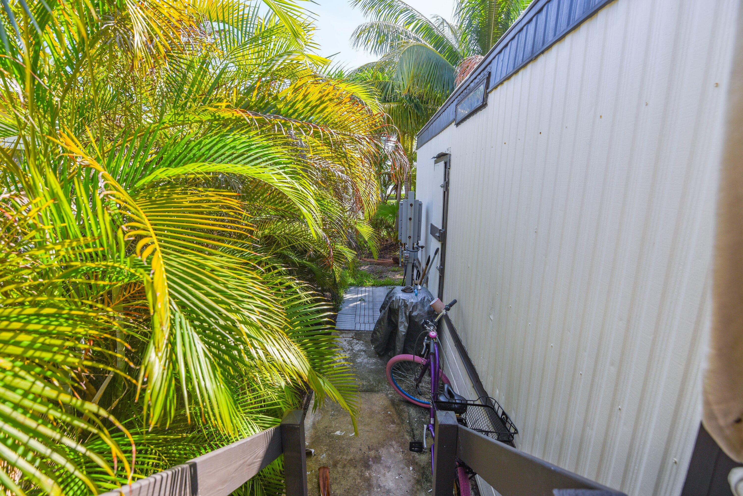 6800 Maloney Avenue Unit: 12