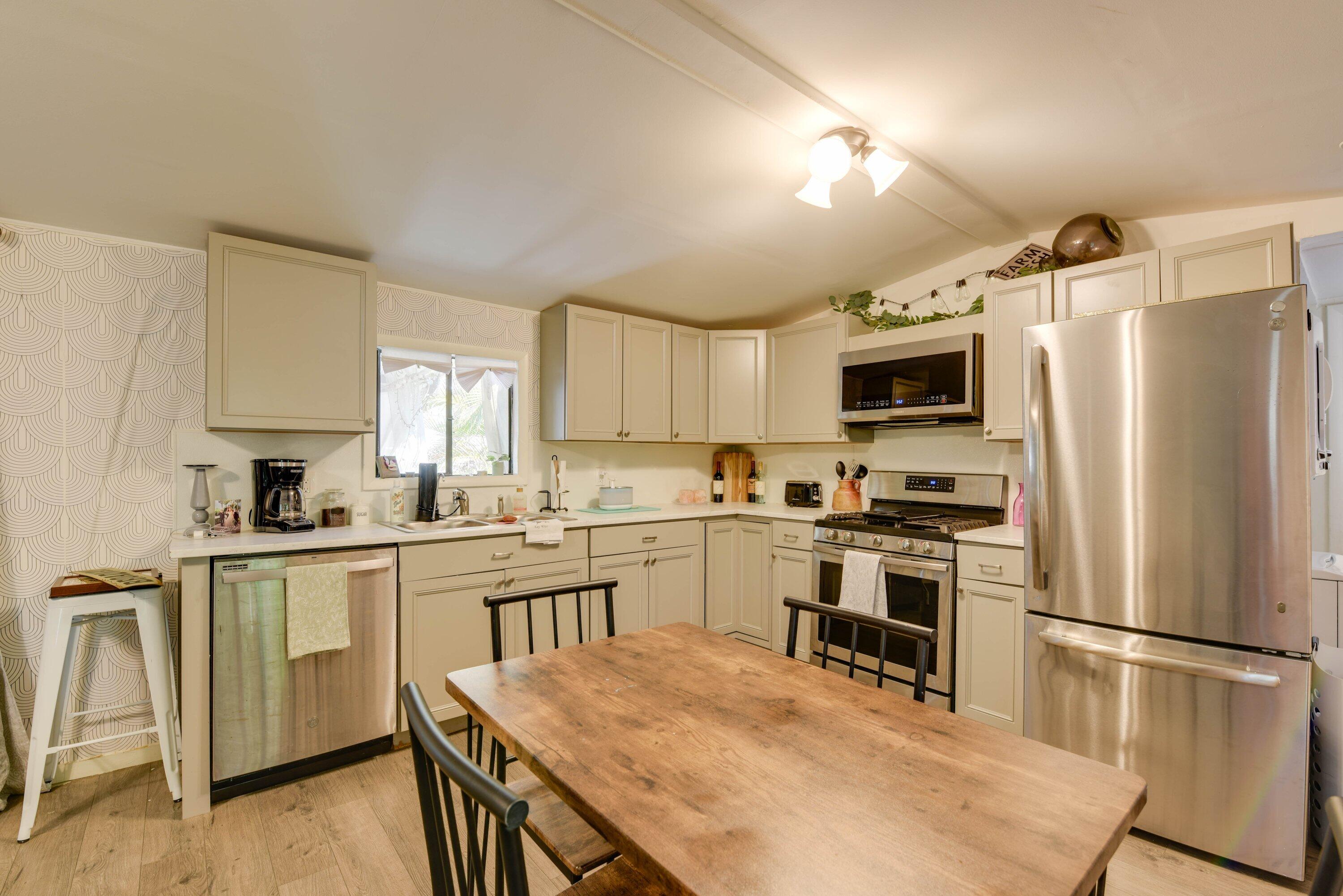 6800 Maloney Avenue Unit: 12