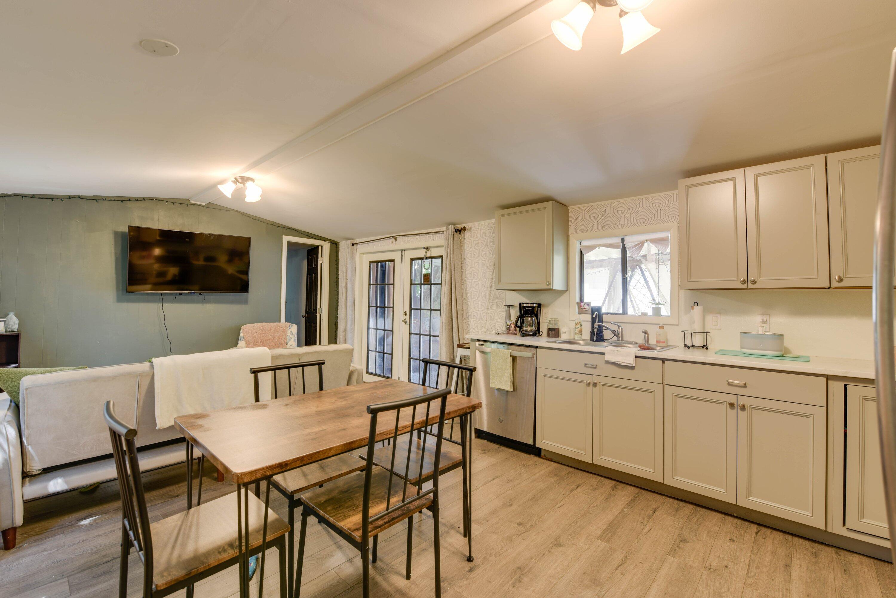 6800 Maloney Avenue Unit: 12