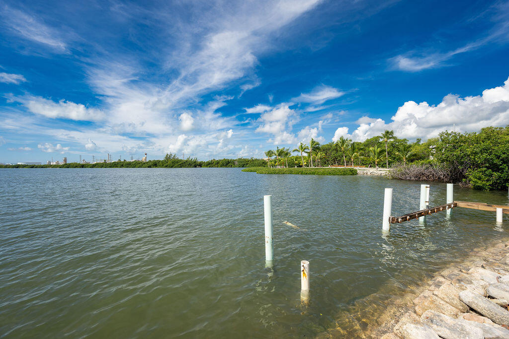 6800 Maloney Avenue Unit: 110