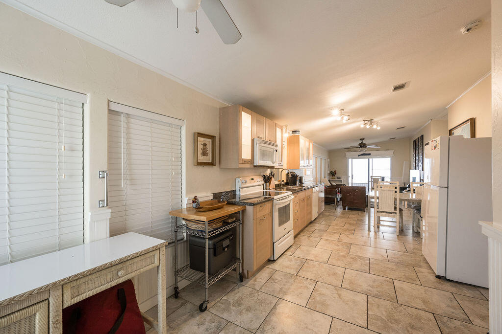 6800 Maloney Avenue Unit: 110