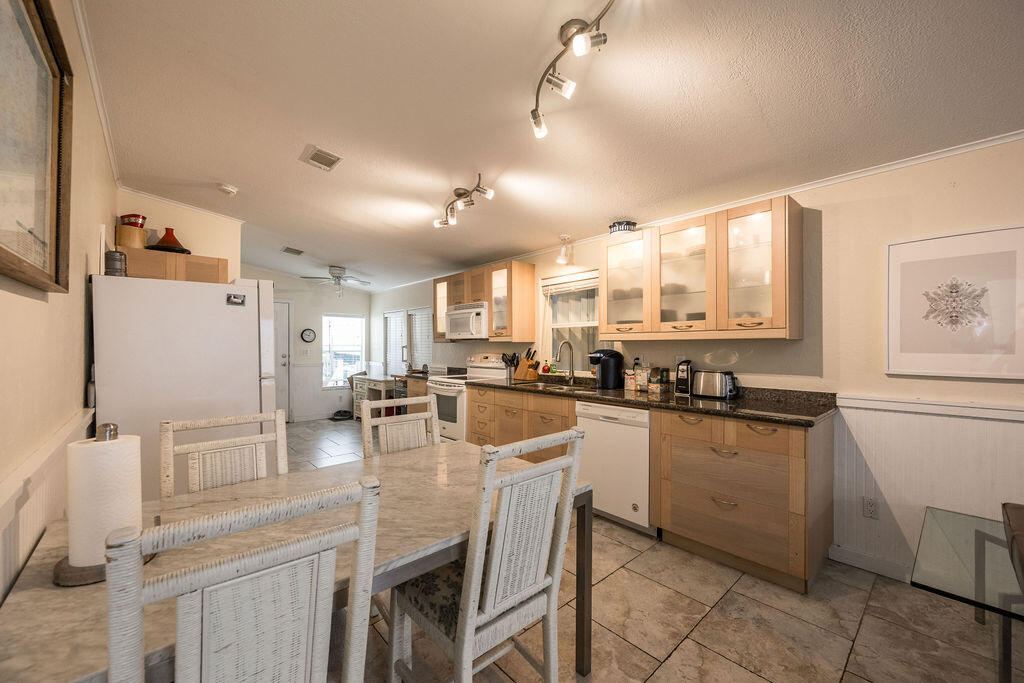 6800 Maloney Avenue Unit: 110