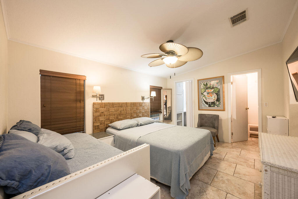 6800 Maloney Avenue Unit: 110