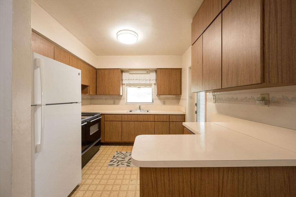 719 Washington Street