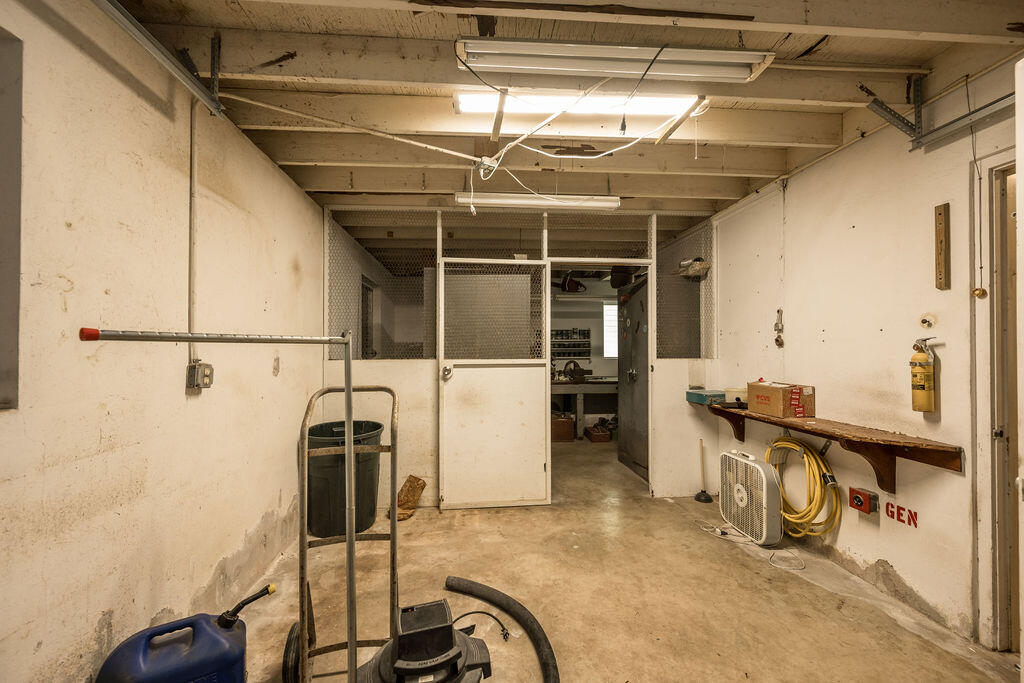 719 Washington Street