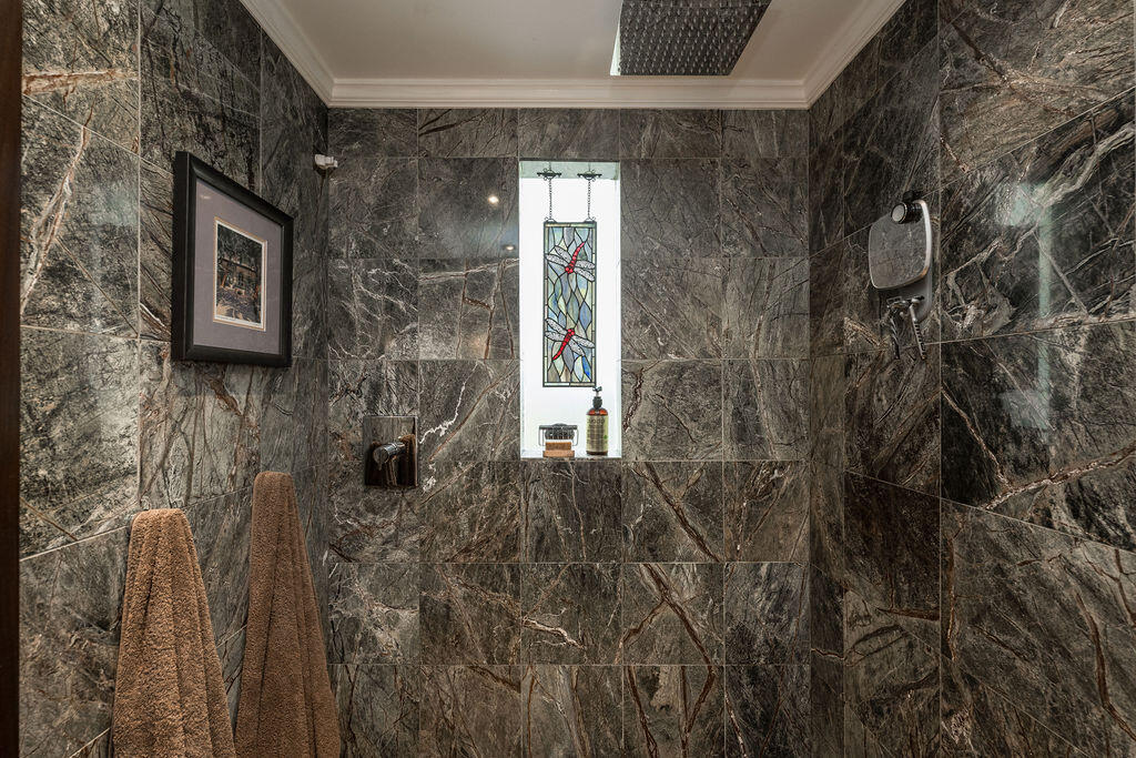 719 Windsor Lane Unit: Rear