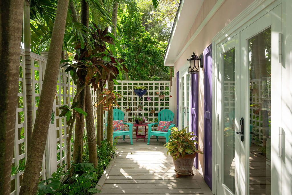 719 Windsor Lane Unit: Rear