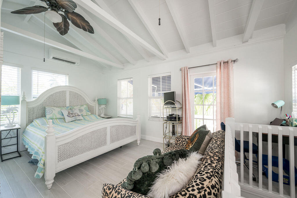 1007 Watson Street Unit: Rear