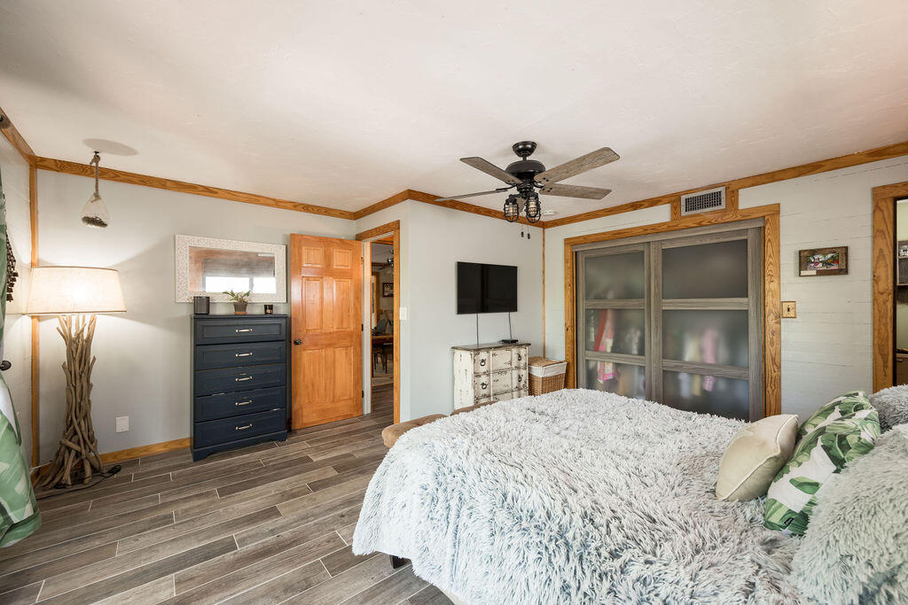 2817 Venetian Drive