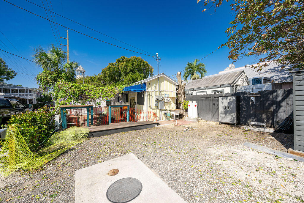 633 Duval Street