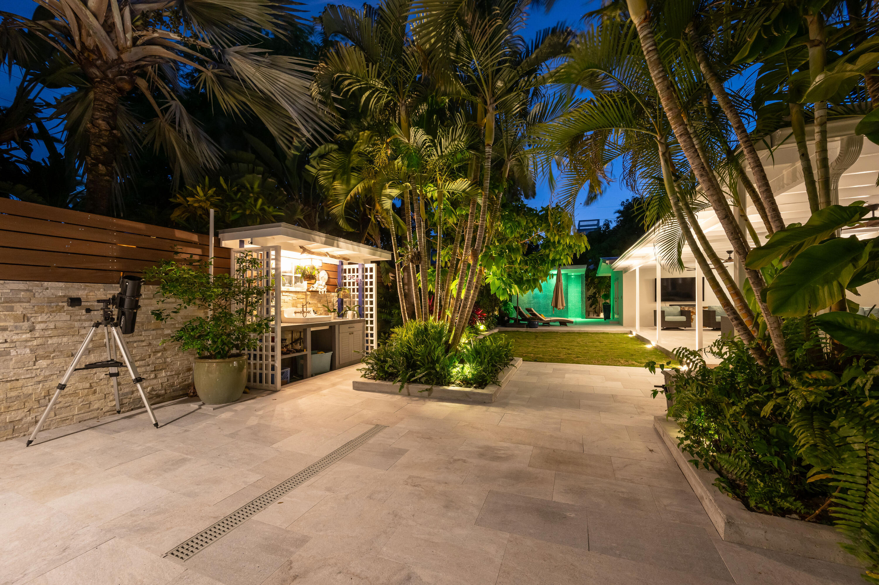 1608 Washington Street