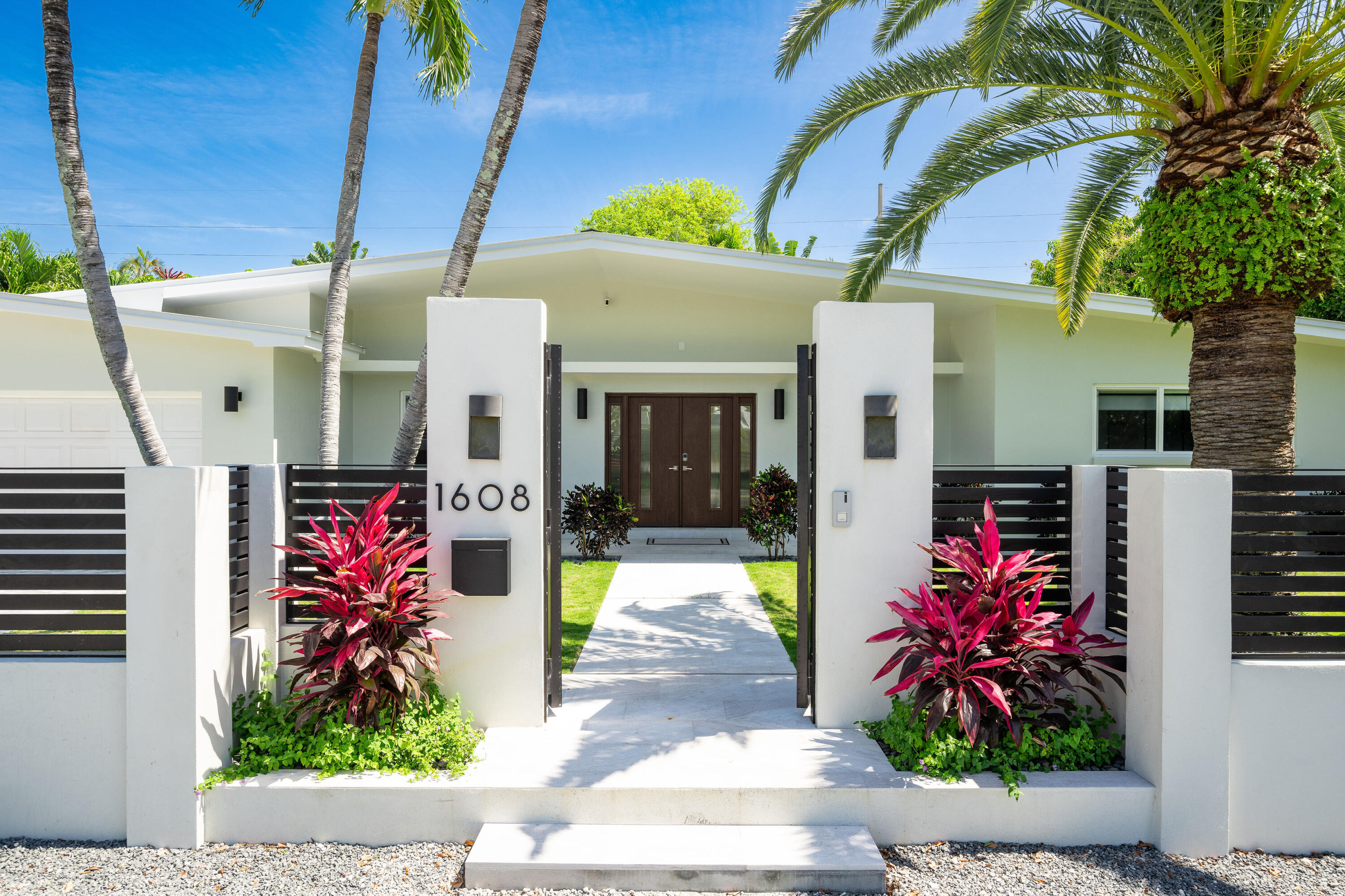 1608 Washington Street