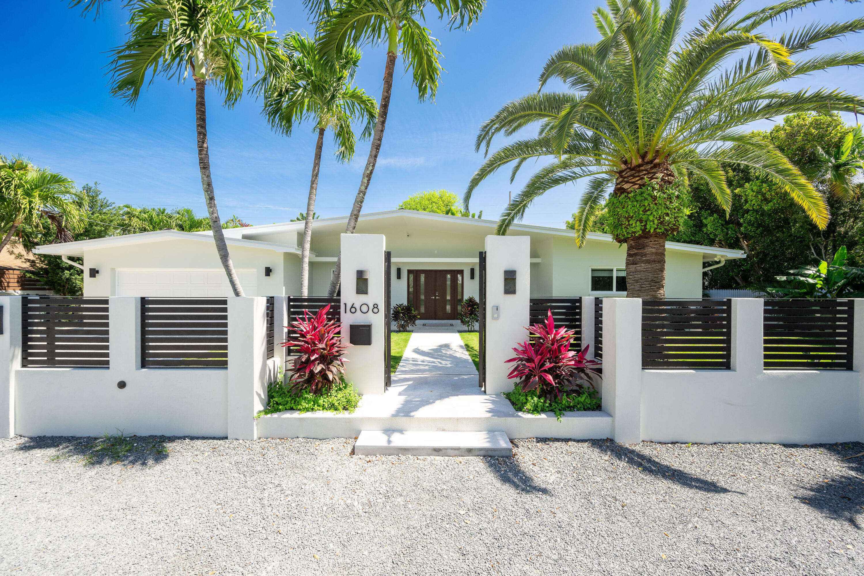 1608 Washington Street