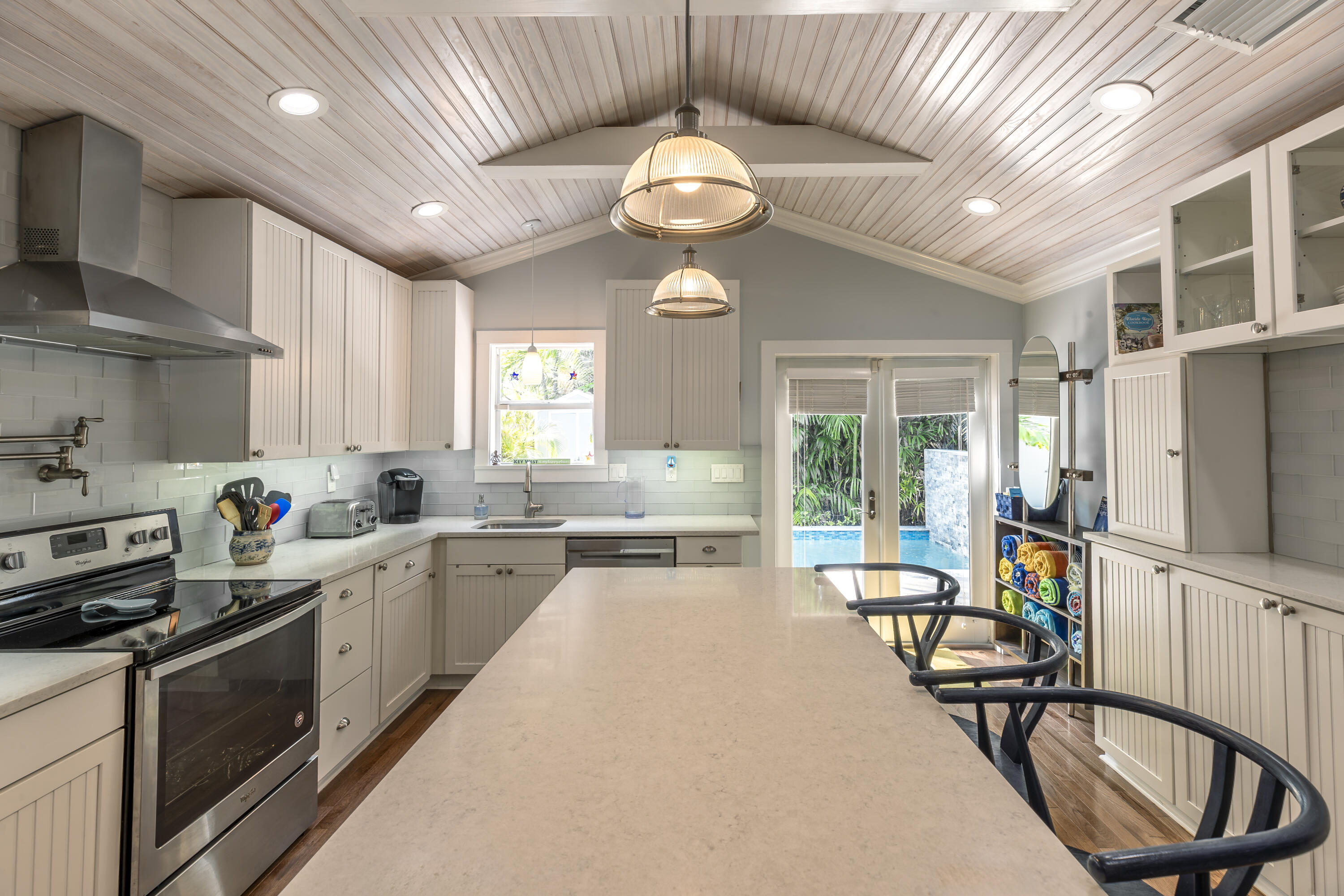 1415 Petronia Street