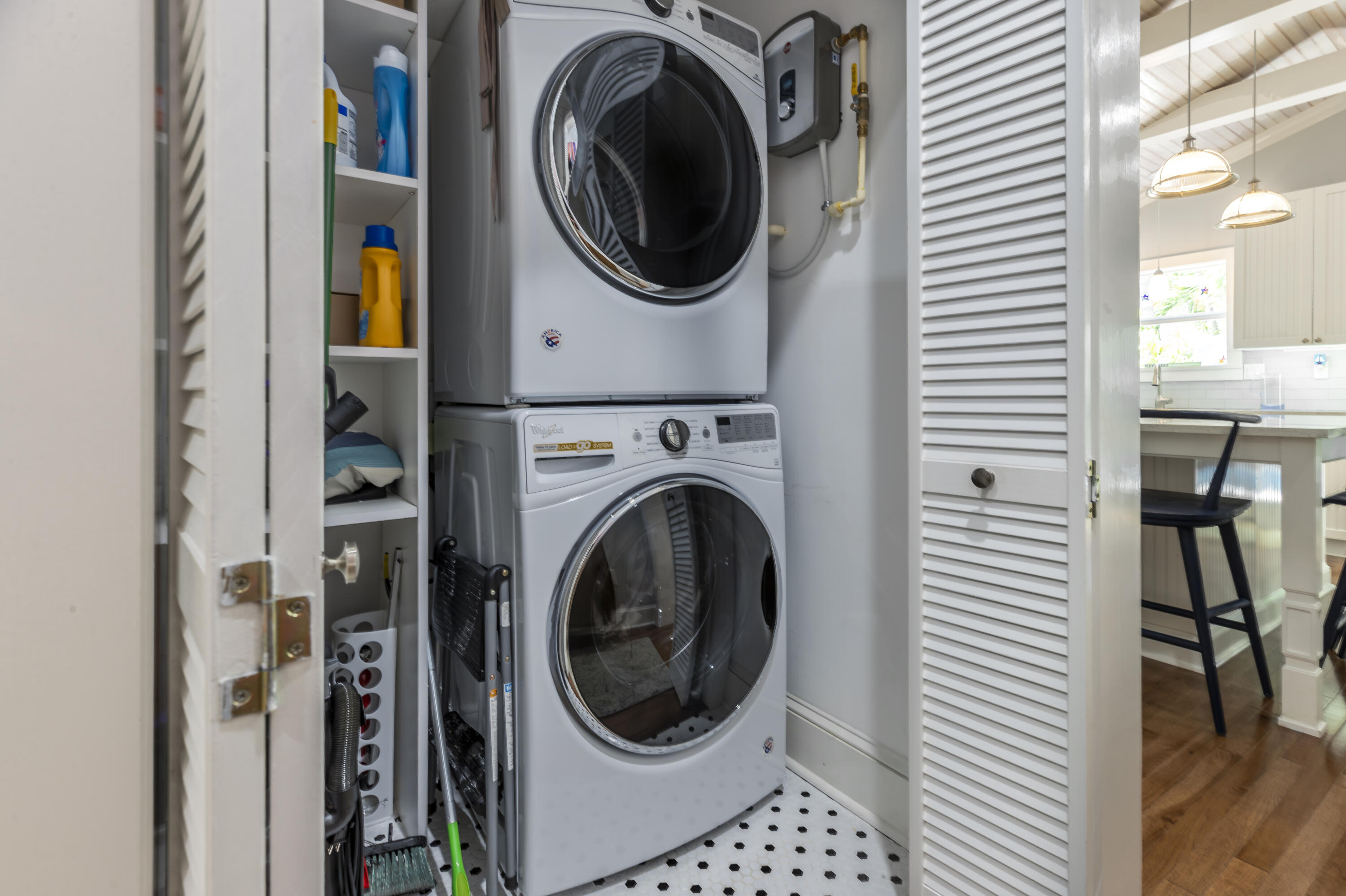 1415 Petronia Street