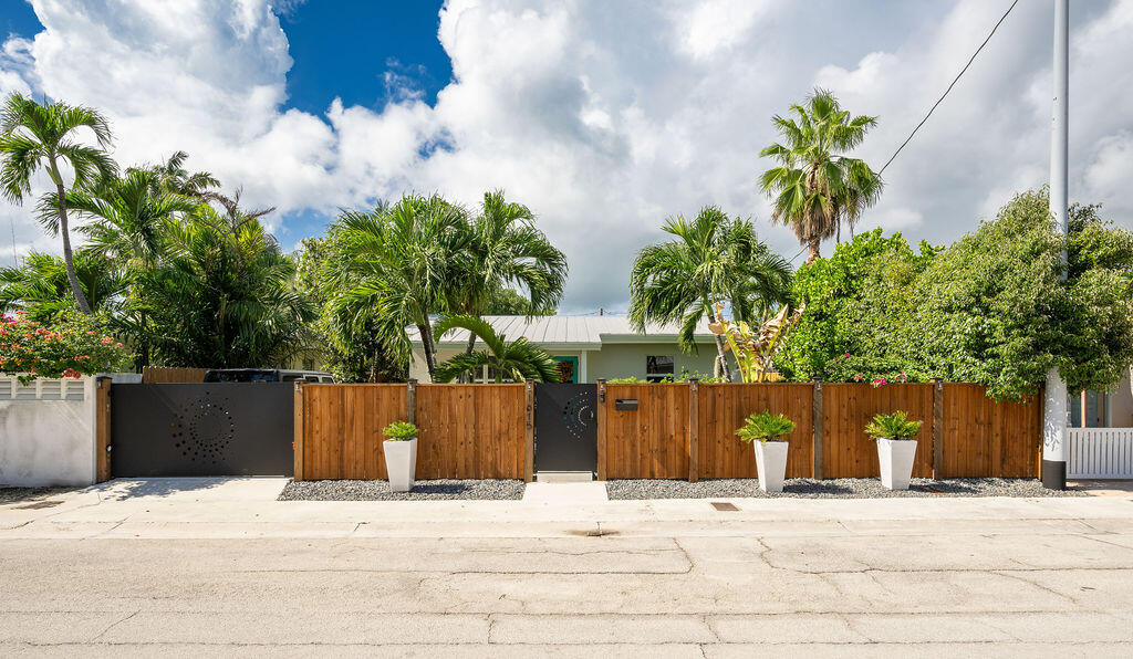 1615 Seminary Street