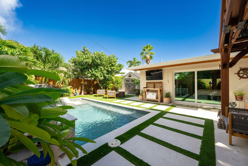 1615 Seminary Street