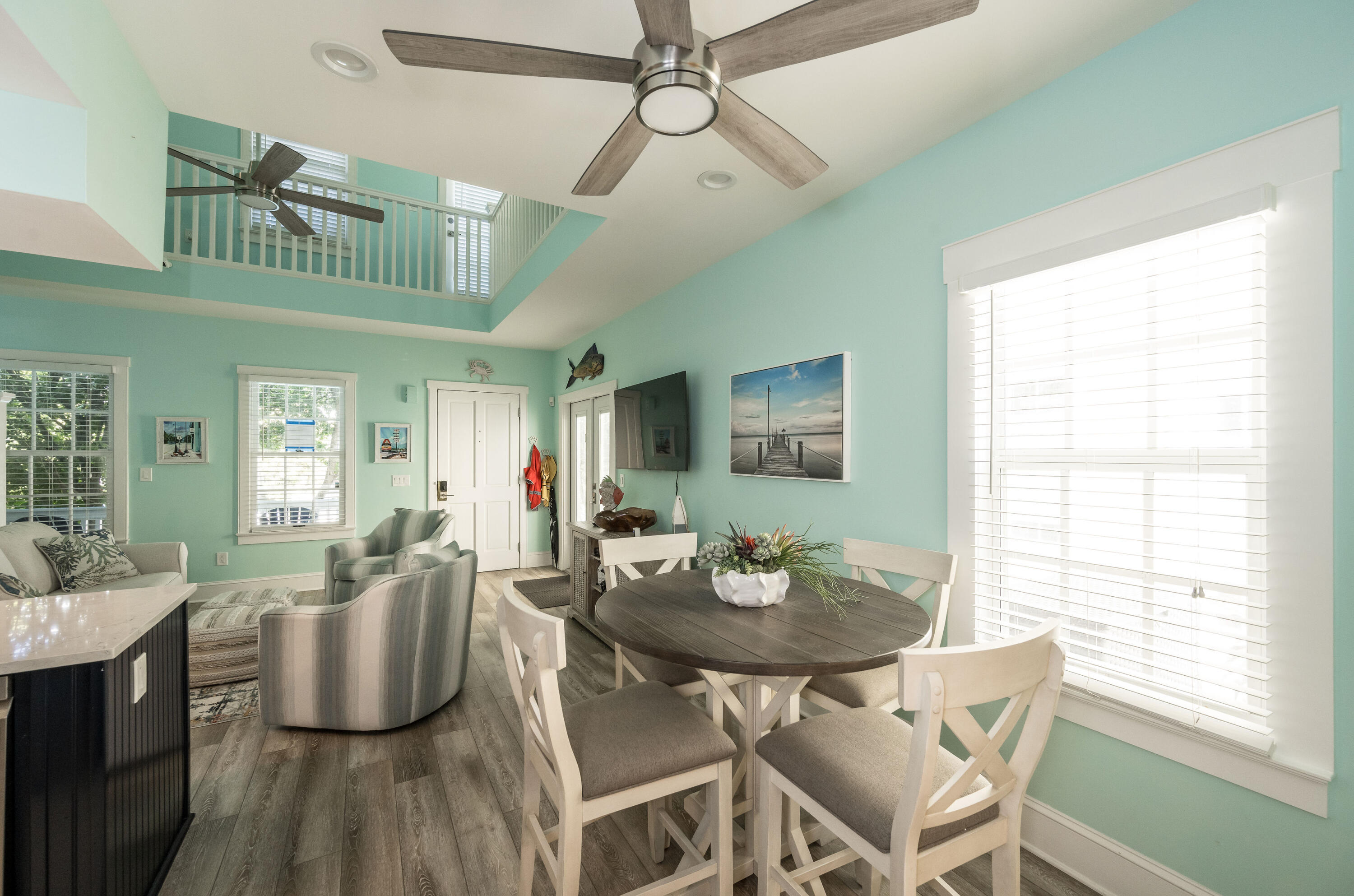 606 Truman Avenue Unit: 3