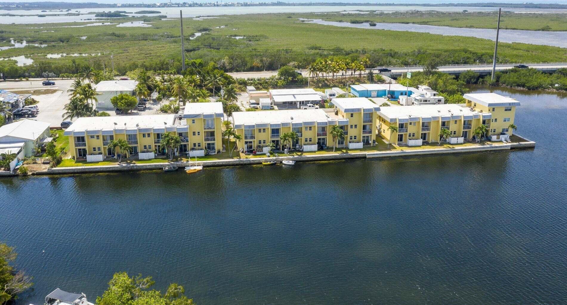 201 Coppitt Road Unit: 205A