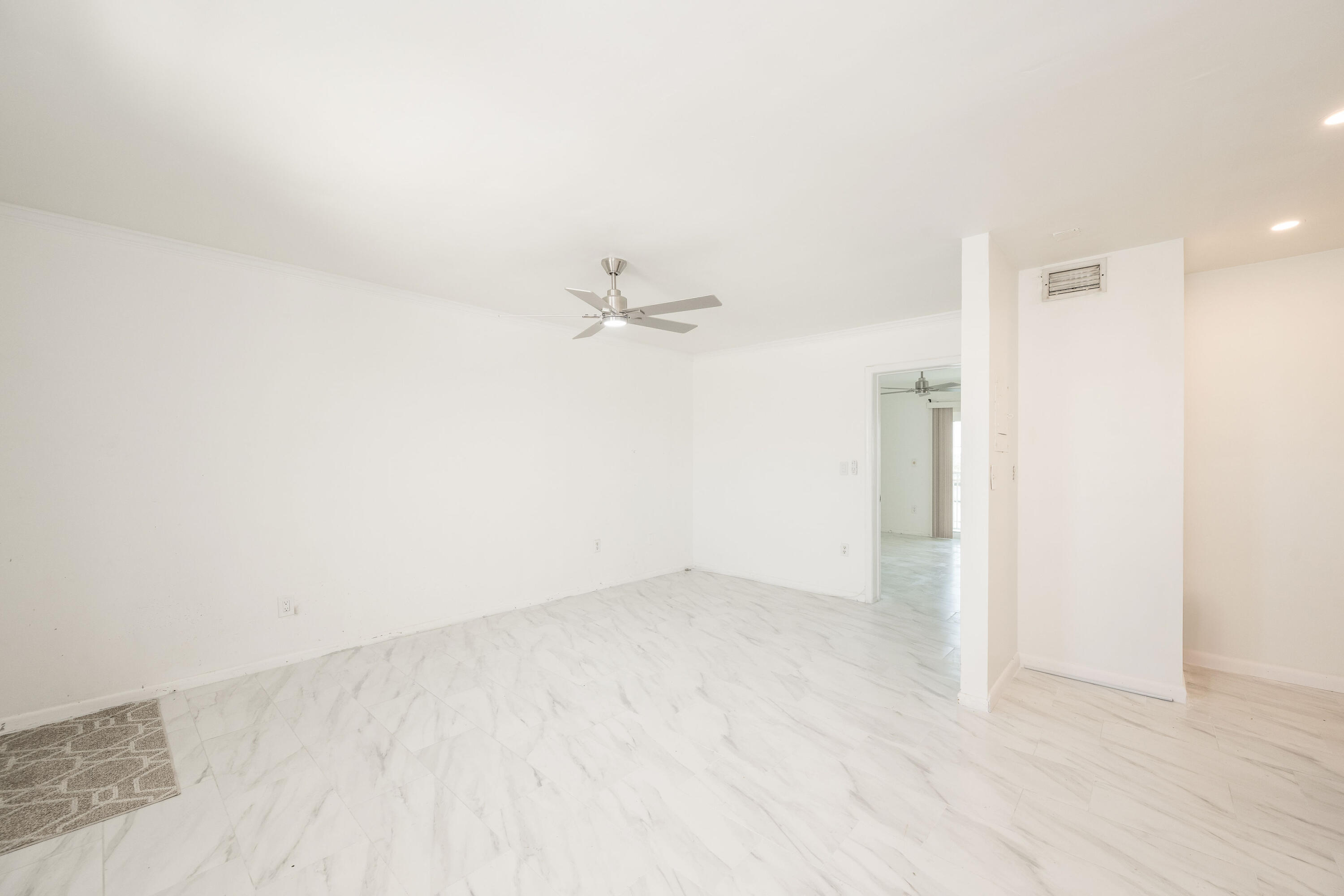 201 Coppitt Road Unit: 205A