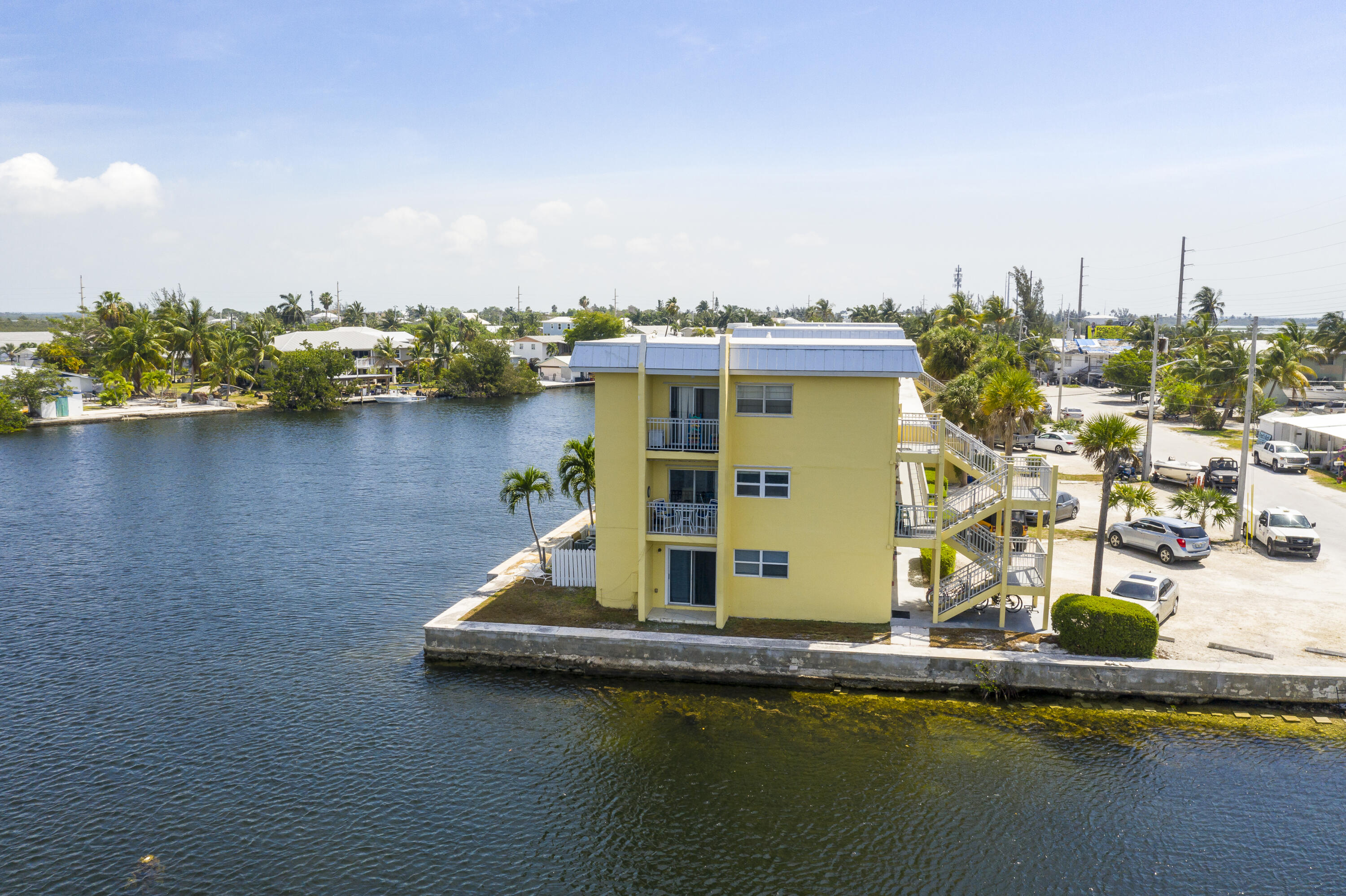 201 Coppitt Road Unit: 205A