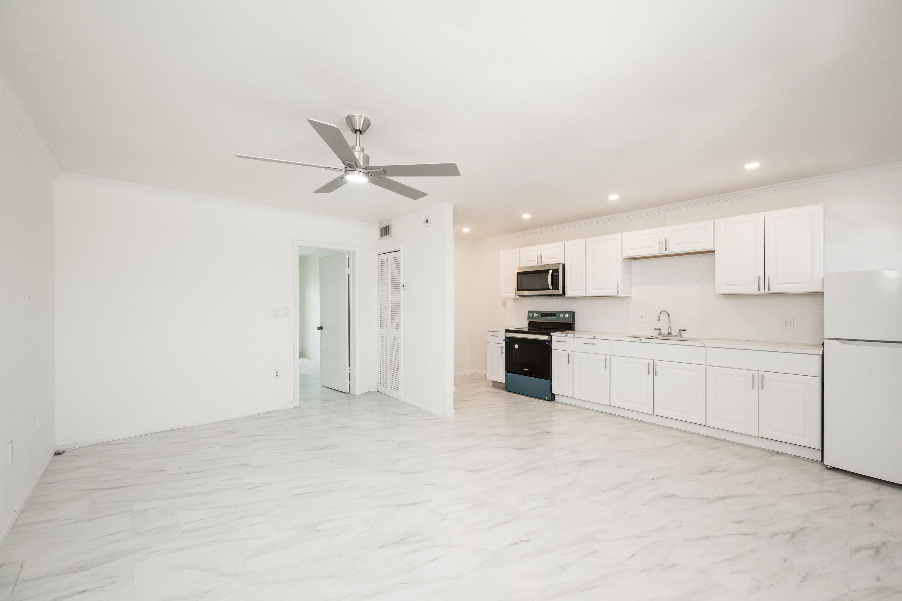 201 Coppitt Road Unit: 205A