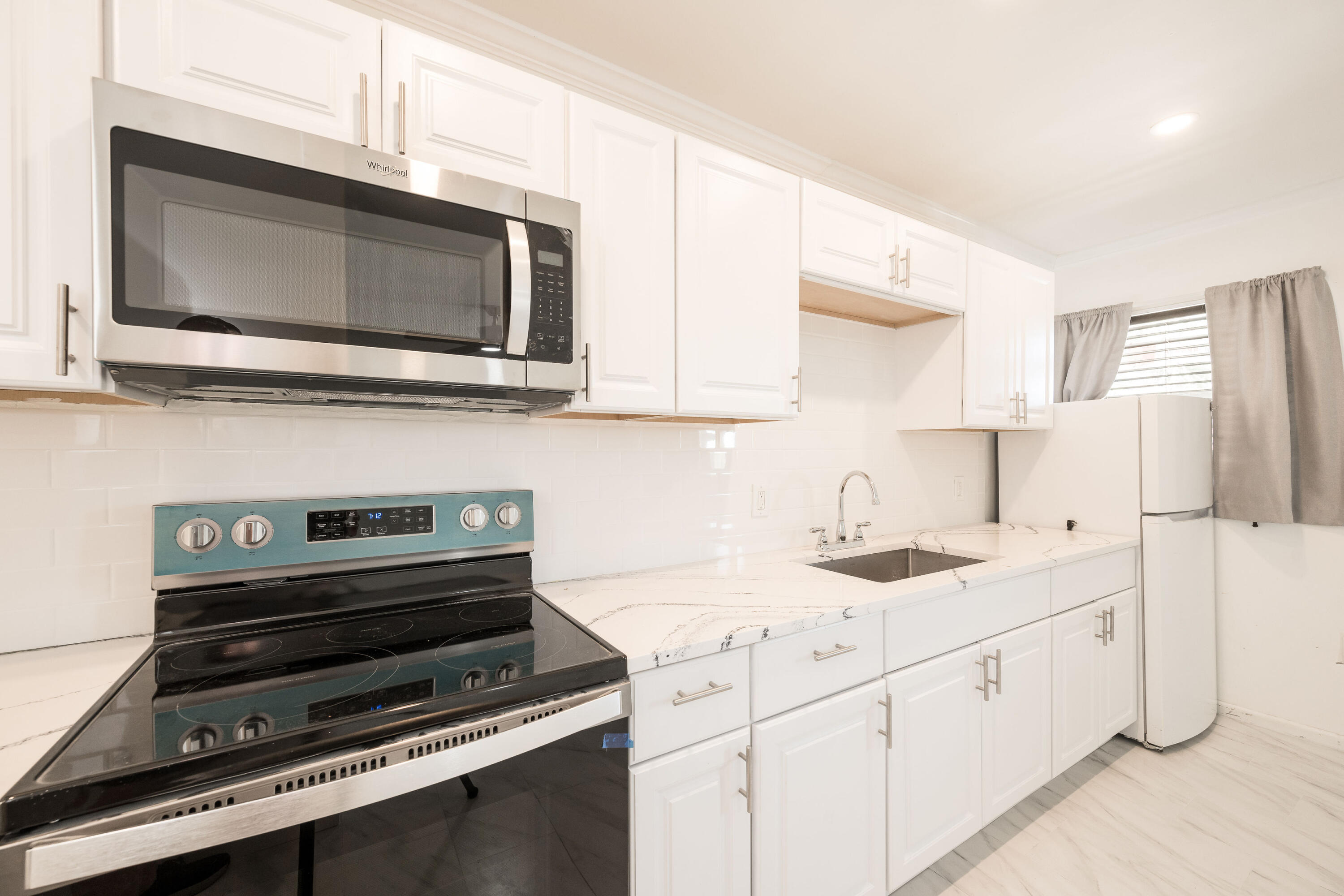 201 Coppitt Road Unit: 205A