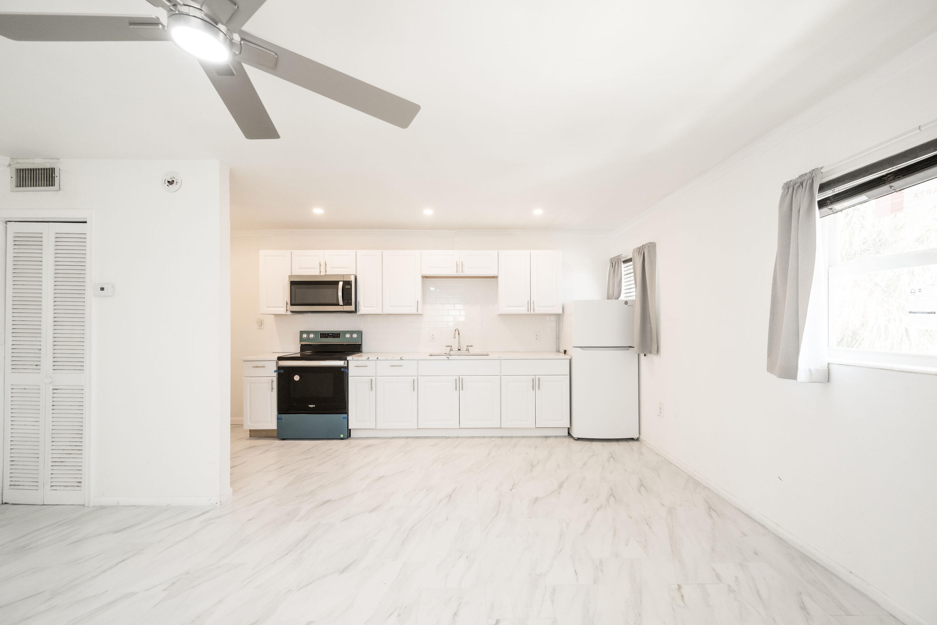 201 Coppitt Road Unit: 205A