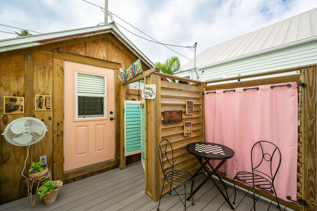 205 Julia Street