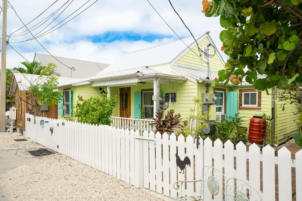 205 Julia Street