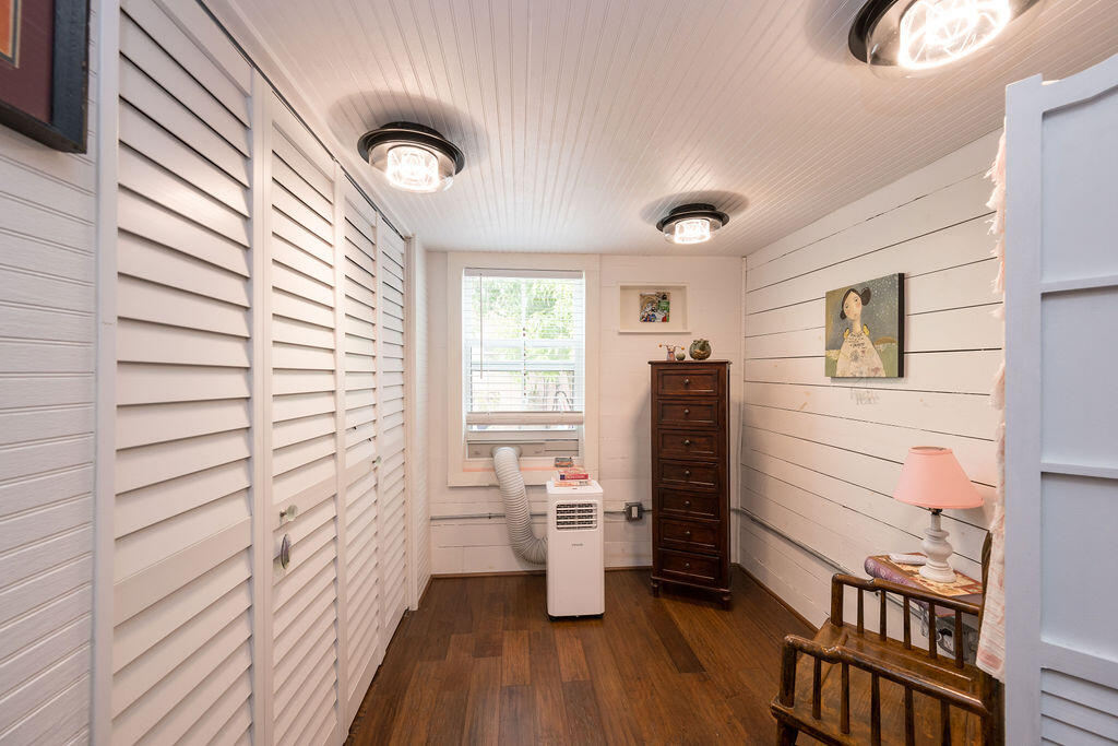205 Julia Street