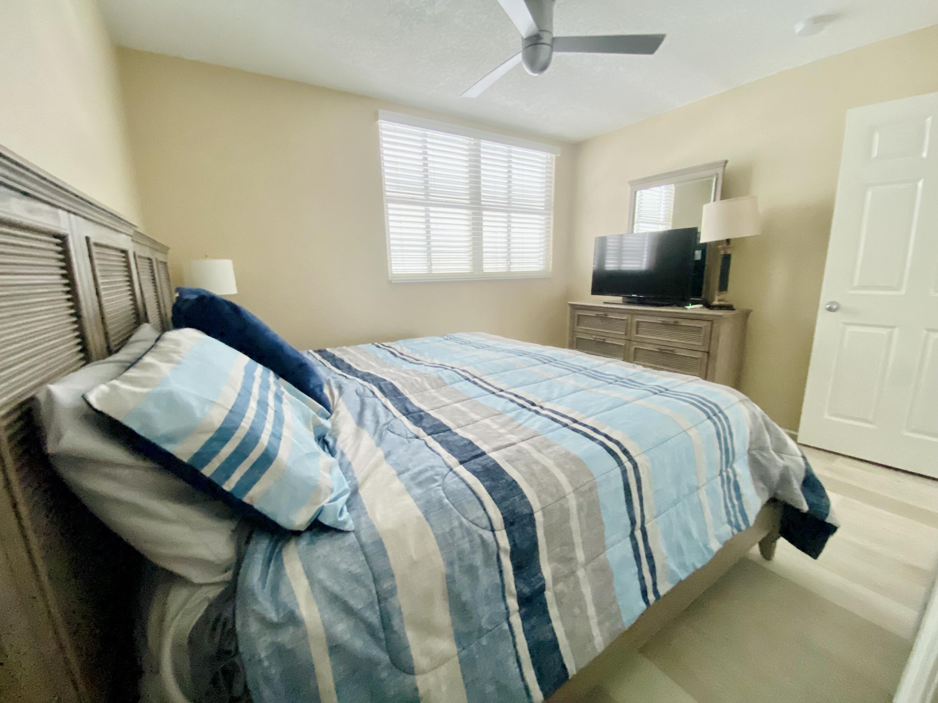 3655 Seaside Drive Unit: 427
