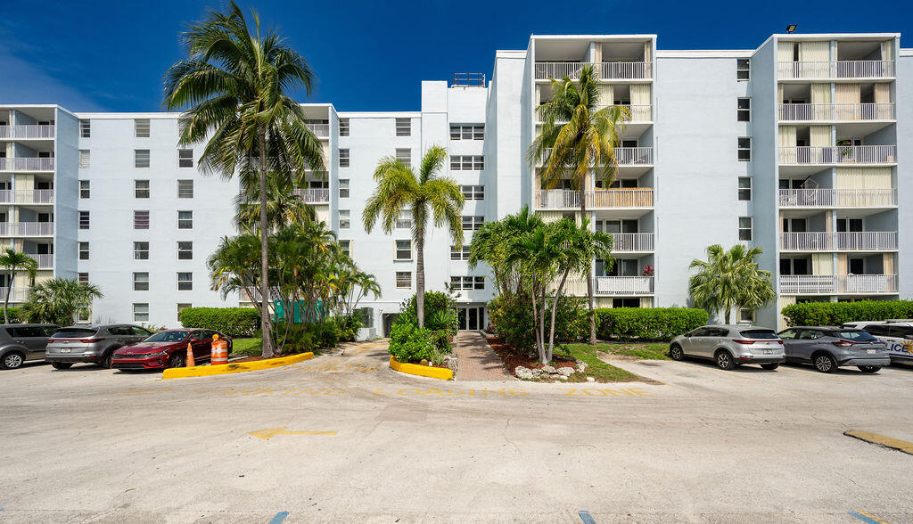 3312 Northside Drive Unit: 506
