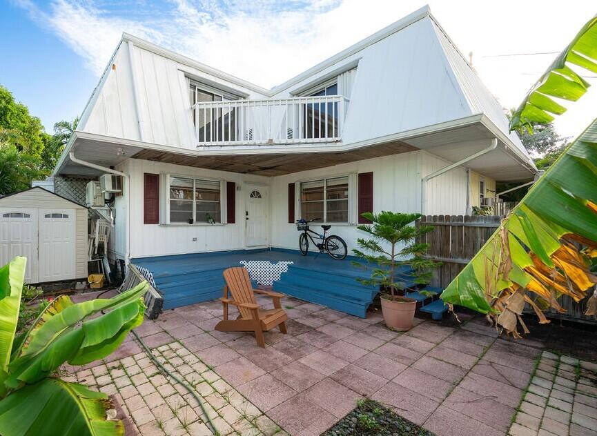 3322 Harriet Avenue